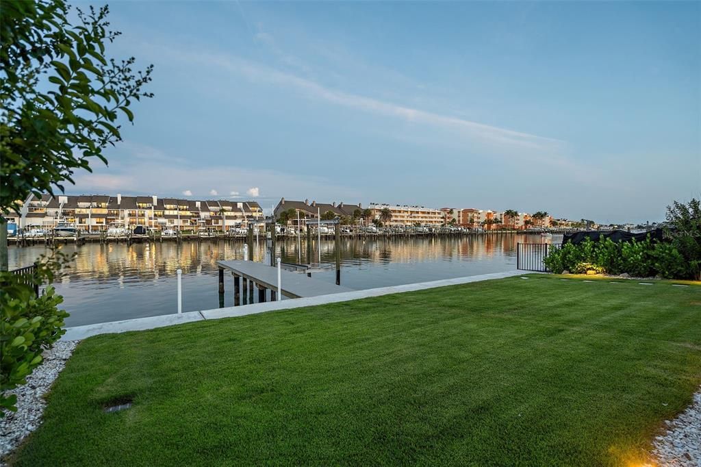 待售: $7,950,000 (4 贝兹, 5 浴室, 4318 平方英尺)