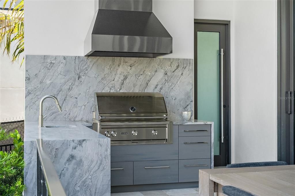 待售: $7,950,000 (4 贝兹, 5 浴室, 4318 平方英尺)