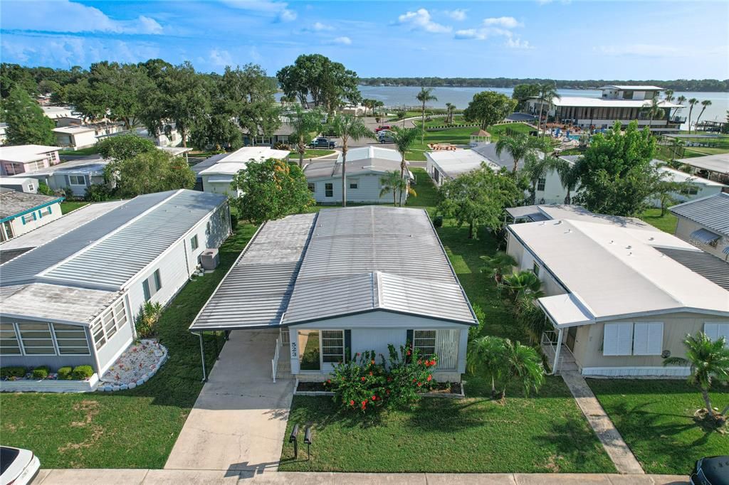 Active With Contract: $139,000 (2 beds, 2 baths, 1296 Square Feet)