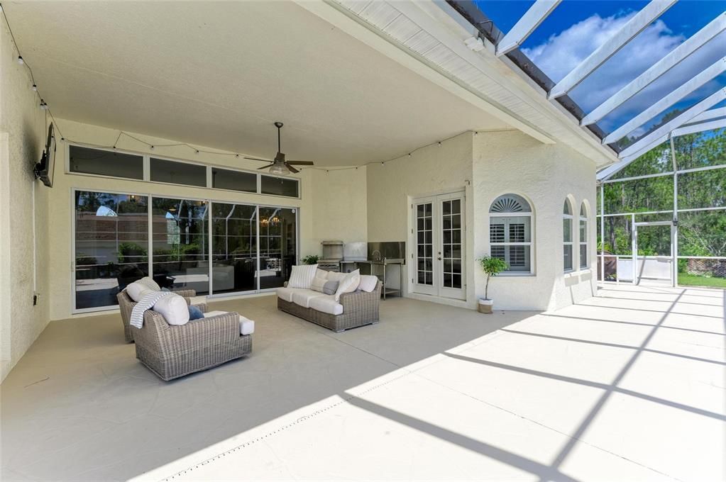 For Sale: $1,899,900 (5 beds, 4 baths, 3890 Square Feet)