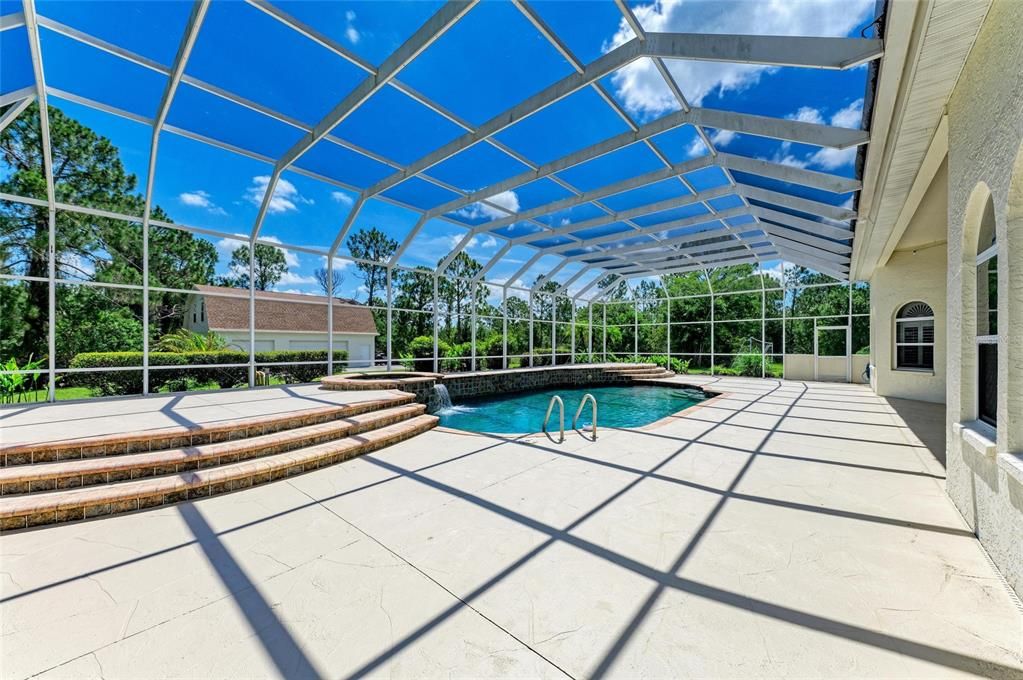 For Sale: $1,899,900 (5 beds, 4 baths, 3890 Square Feet)