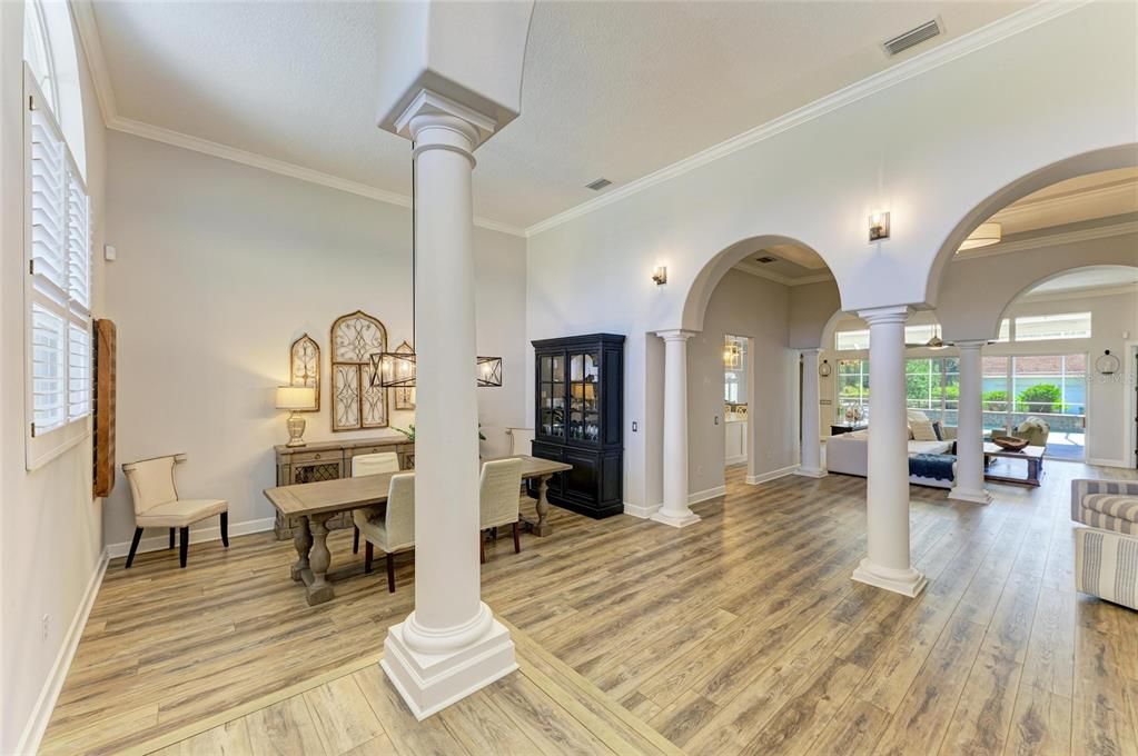 For Sale: $1,899,900 (5 beds, 4 baths, 3890 Square Feet)