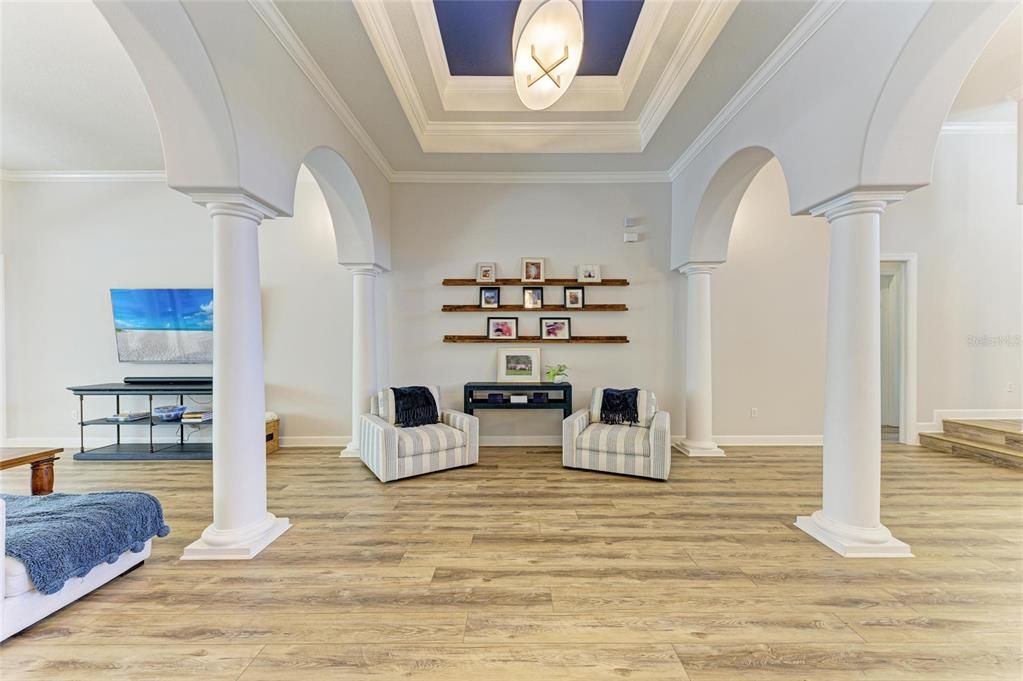 For Sale: $1,899,900 (5 beds, 4 baths, 3890 Square Feet)