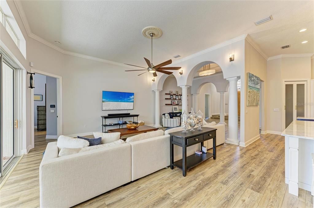 For Sale: $1,899,900 (5 beds, 4 baths, 3890 Square Feet)