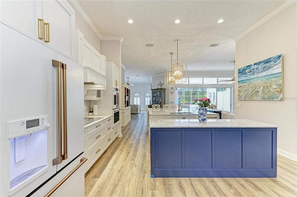 For Sale: $1,899,900 (5 beds, 4 baths, 3890 Square Feet)