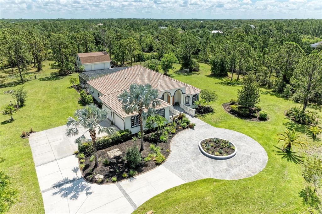 For Sale: $1,899,900 (5 beds, 4 baths, 3890 Square Feet)