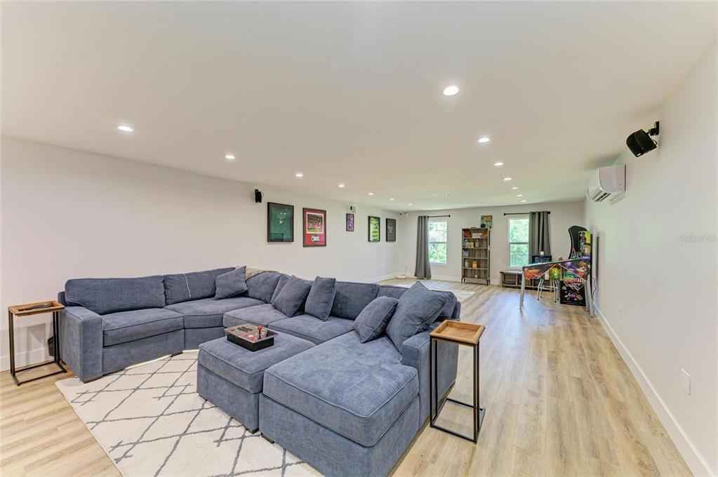 For Sale: $1,899,900 (5 beds, 4 baths, 3890 Square Feet)