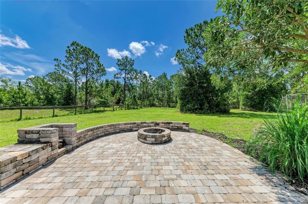 For Sale: $1,899,900 (5 beds, 4 baths, 3890 Square Feet)