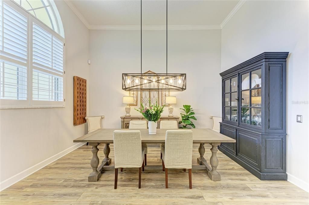 For Sale: $1,899,900 (5 beds, 4 baths, 3890 Square Feet)