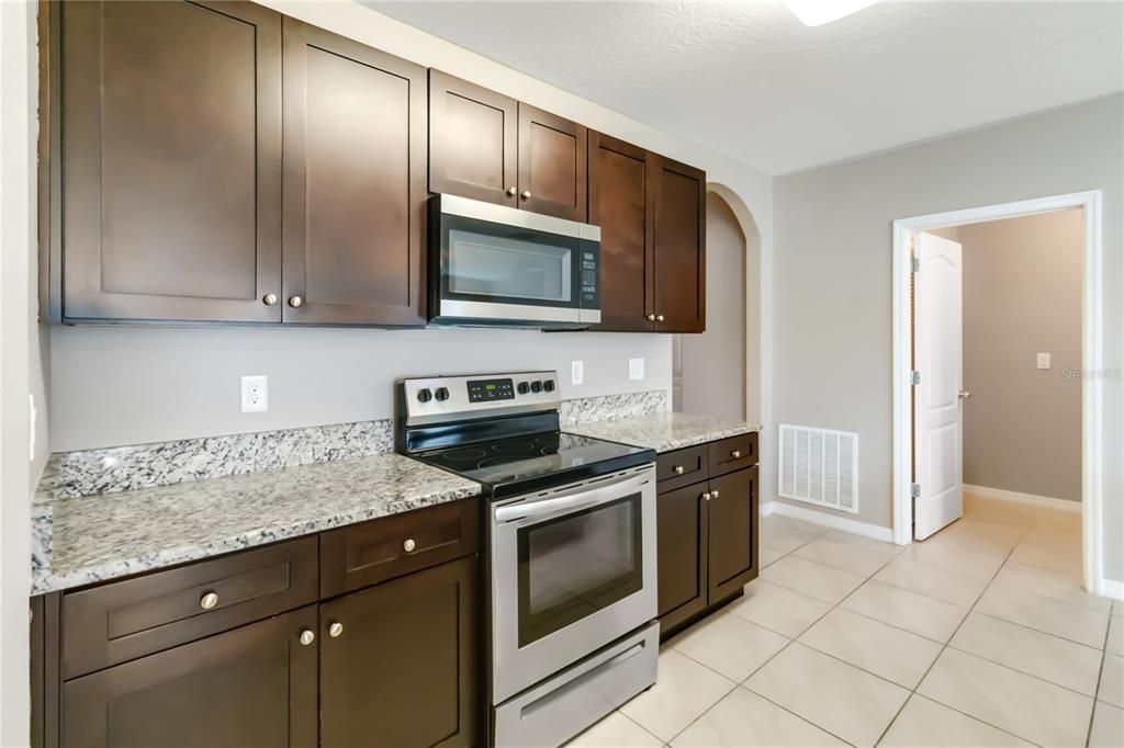 Active With Contract: $1,895 (4 beds, 2 baths, 1751 Square Feet)