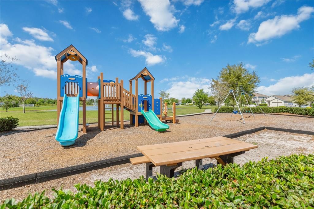 Active With Contract: $1,895 (4 beds, 2 baths, 1751 Square Feet)