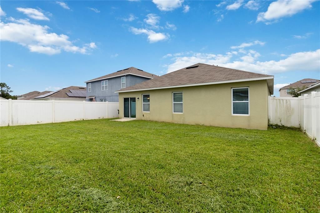 Active With Contract: $1,895 (4 beds, 2 baths, 1751 Square Feet)