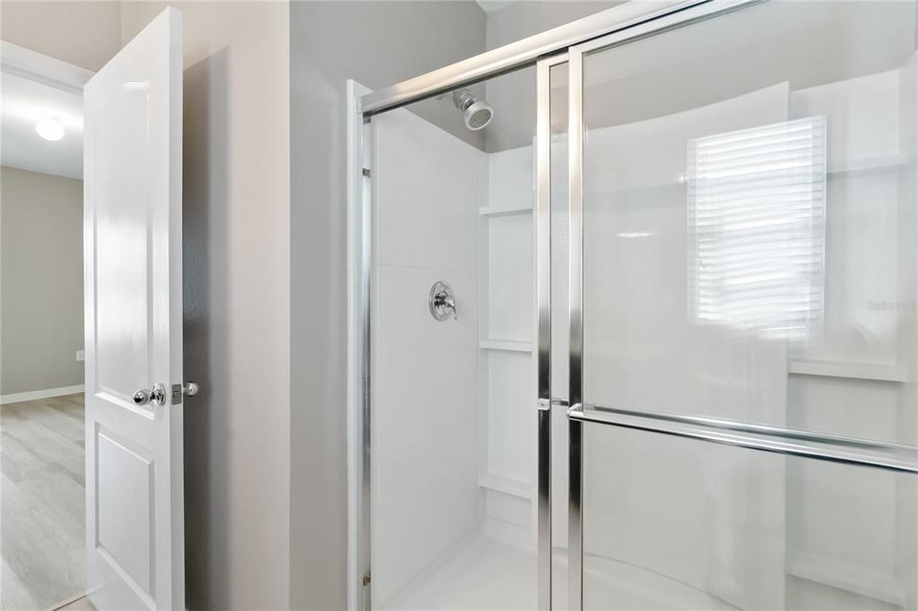 Active With Contract: $1,895 (4 beds, 2 baths, 1751 Square Feet)