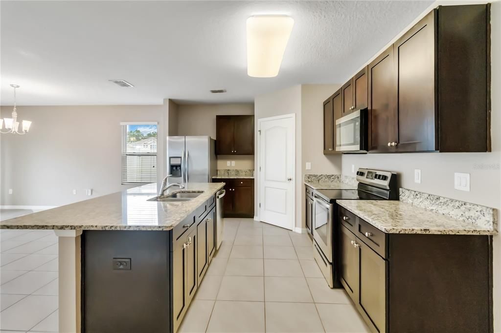 Active With Contract: $1,895 (4 beds, 2 baths, 1751 Square Feet)