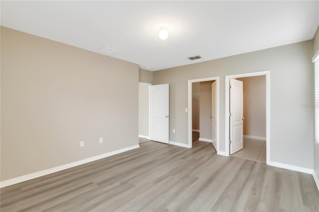 Active With Contract: $1,895 (4 beds, 2 baths, 1751 Square Feet)