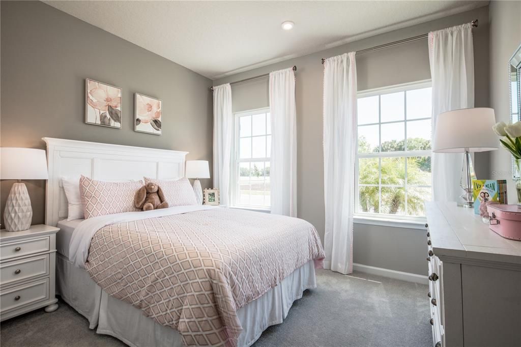 Active With Contract: $435,275 (3 beds, 2 baths, 2021 Square Feet)