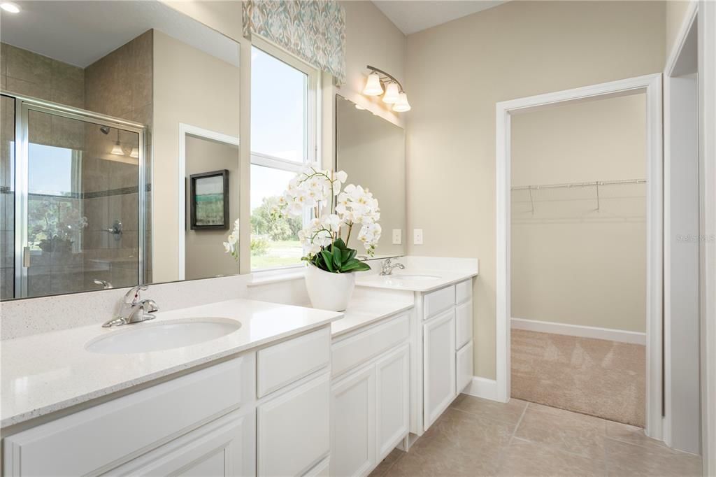 Active With Contract: $435,275 (3 beds, 2 baths, 2021 Square Feet)