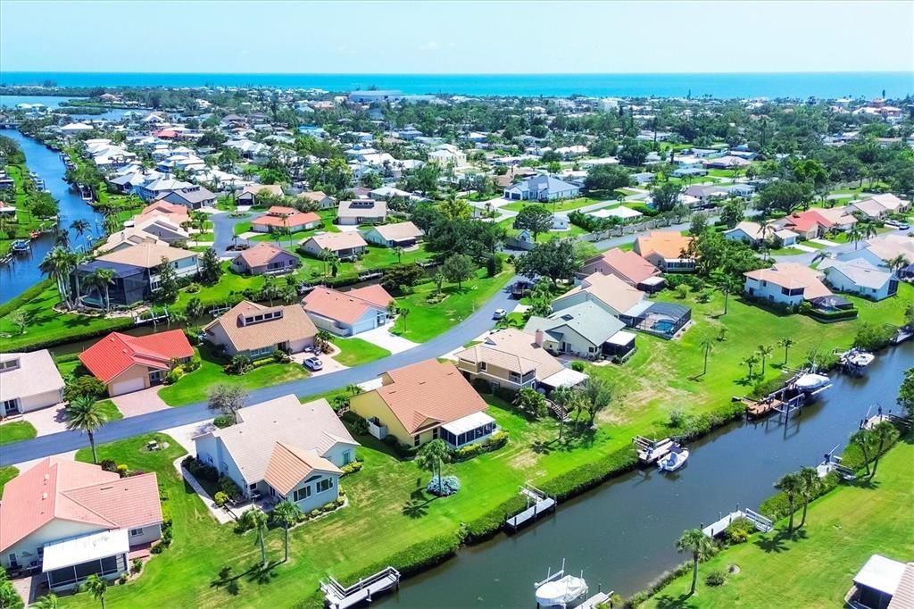 На продажу: $625,000 (3 спален, 3 ванн, 2174 Квадратных фут)