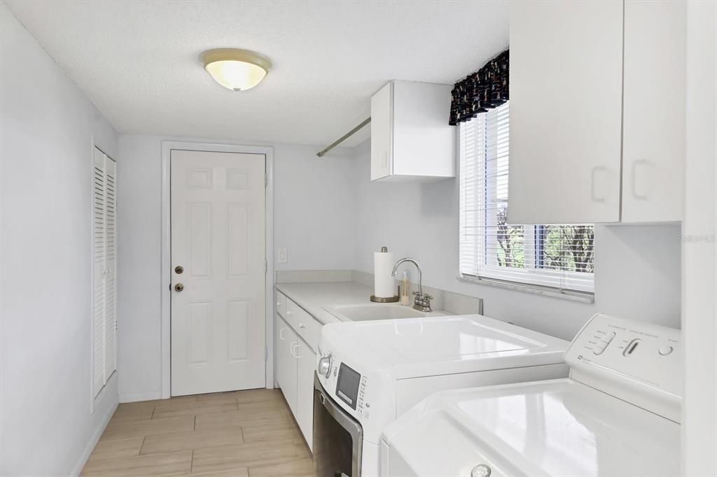 На продажу: $625,000 (3 спален, 3 ванн, 2174 Квадратных фут)