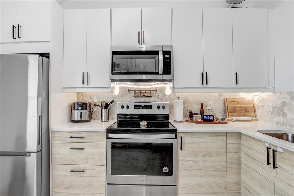 Activo con contrato: $159,000 (2 camas, 2 baños, 1324 Pies cuadrados)