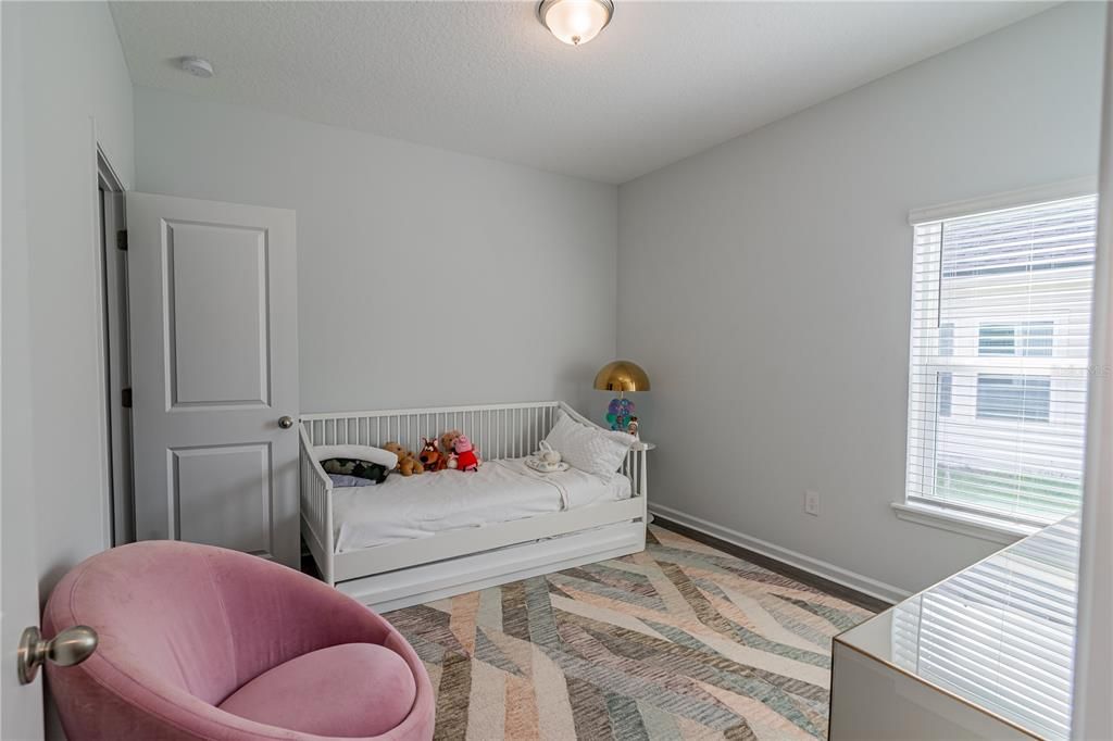 For Sale: $750,000 (5 beds, 4 baths, 3332 Square Feet)