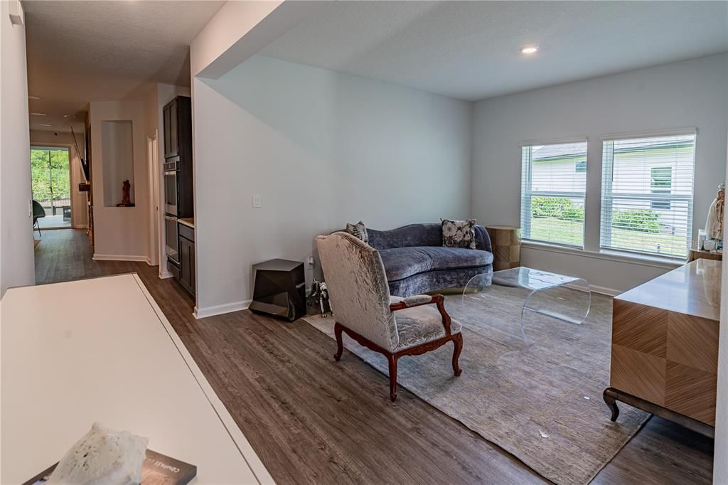 For Sale: $750,000 (5 beds, 4 baths, 3332 Square Feet)