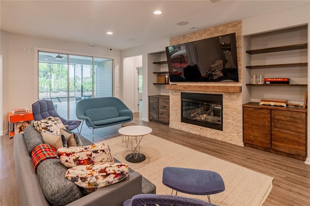 For Sale: $750,000 (5 beds, 4 baths, 3332 Square Feet)