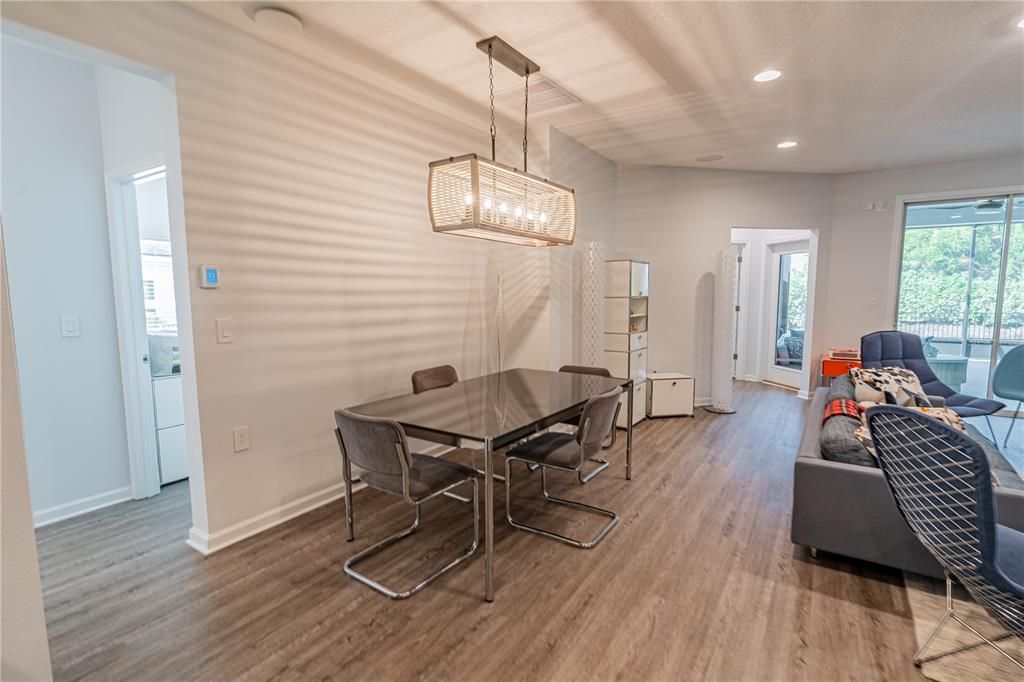 For Sale: $750,000 (5 beds, 4 baths, 3332 Square Feet)