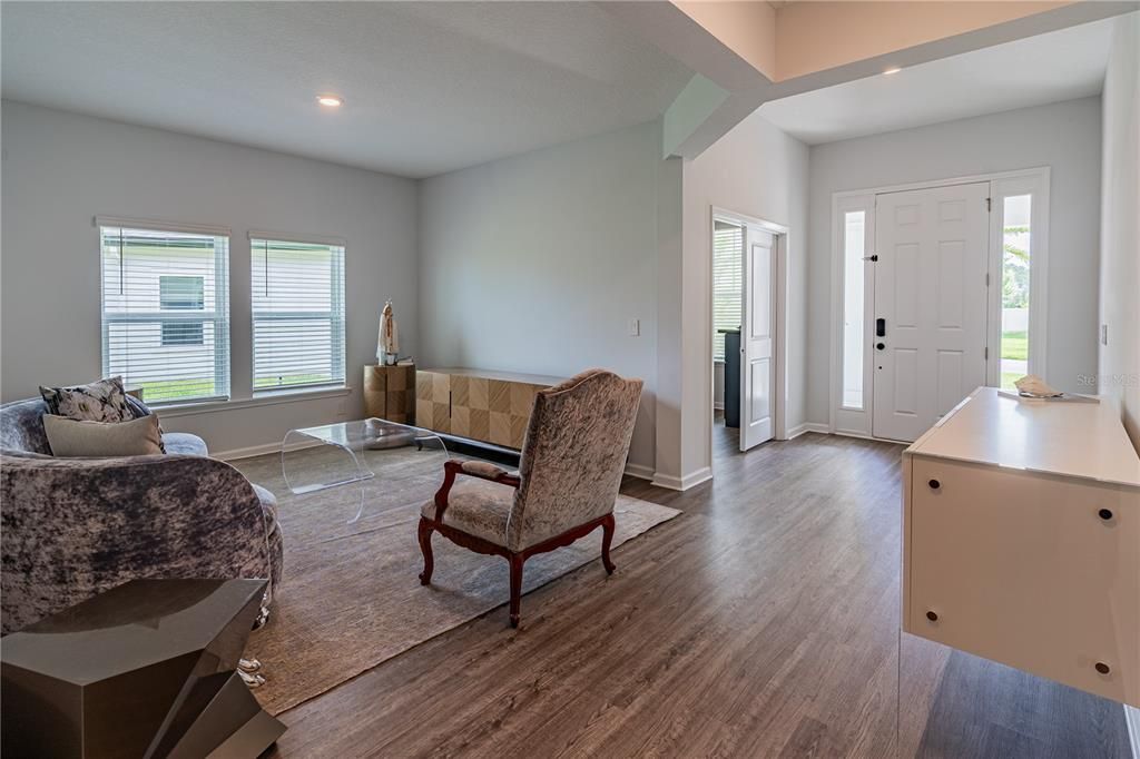 For Sale: $750,000 (5 beds, 4 baths, 3332 Square Feet)