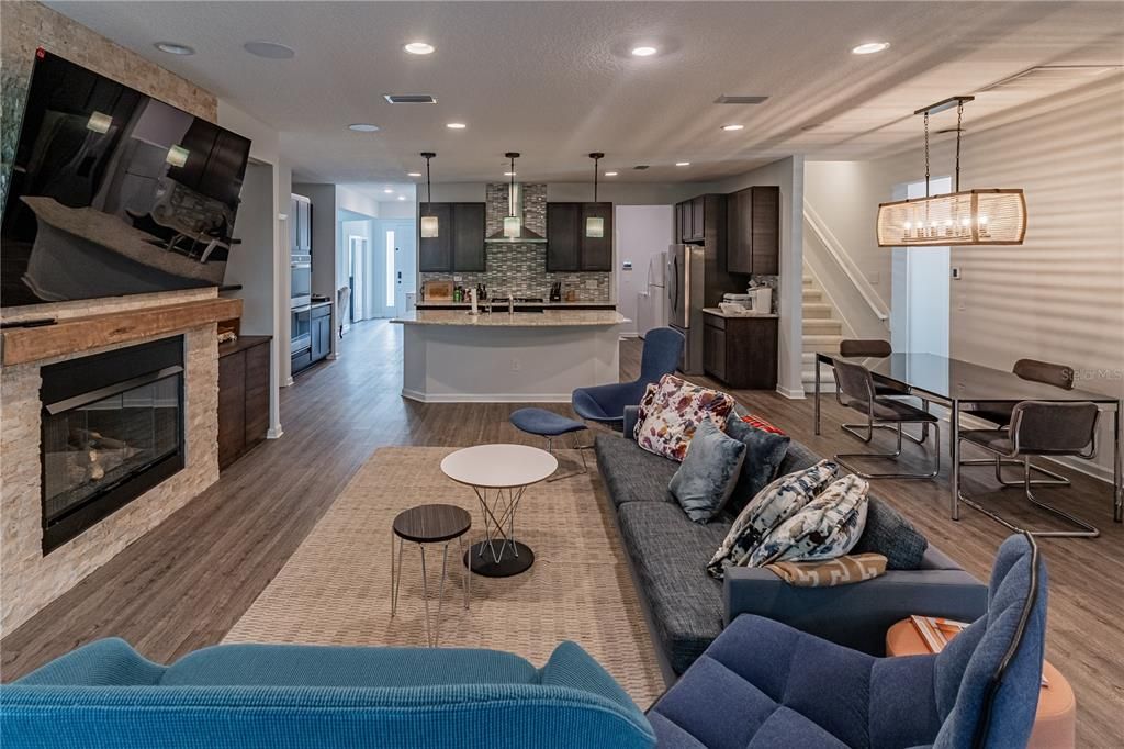 For Sale: $750,000 (5 beds, 4 baths, 3332 Square Feet)