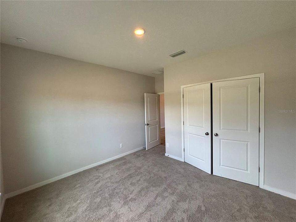 Activo con contrato: $484,990 (3 camas, 3 baños, 2470 Pies cuadrados)