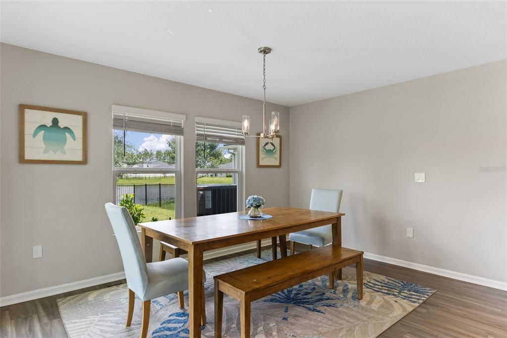 На продажу: $447,490 (4 спален, 3 ванн, 2495 Квадратных фут)