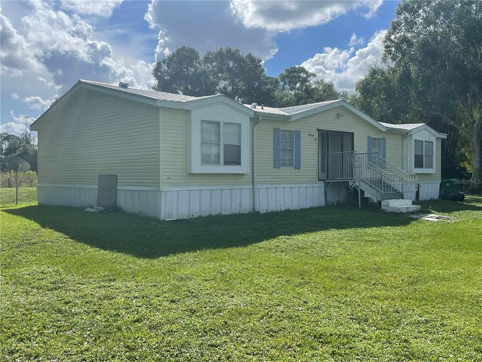 На продажу: $155,000 (3 спален, 2 ванн, 1648 Квадратных фут)