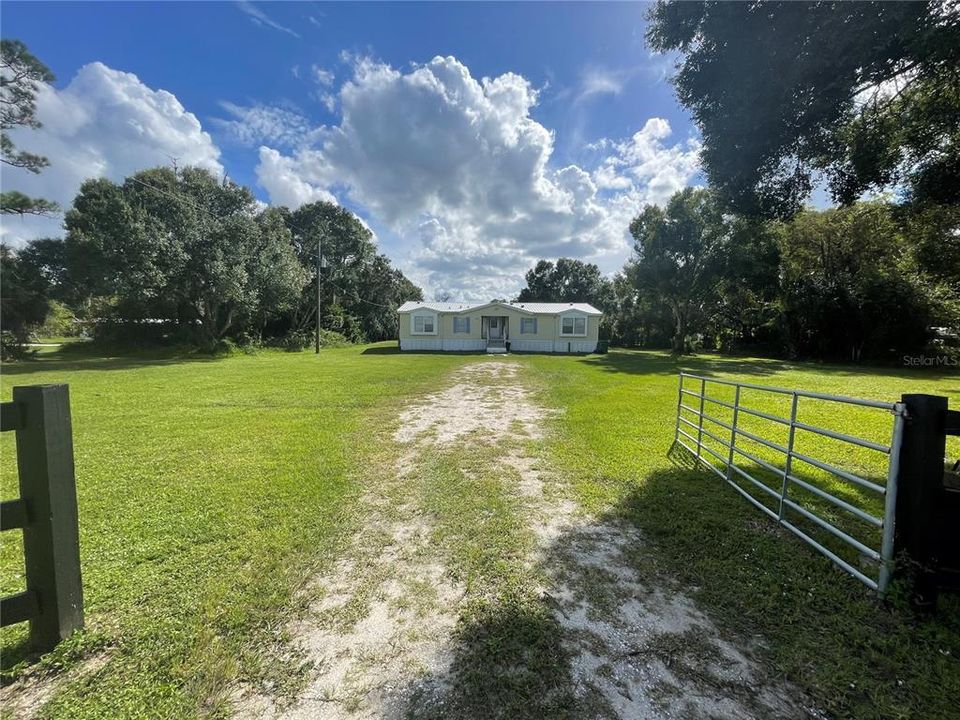 На продажу: $155,000 (3 спален, 2 ванн, 1648 Квадратных фут)