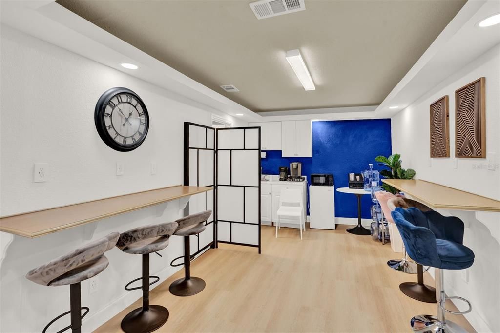 Active With Contract: $1,150,000 (0 beds, 0 baths, 1935 Square Feet)