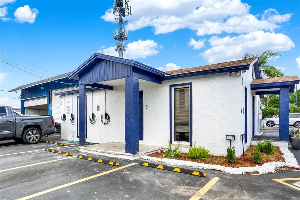 Active With Contract: $1,150,000 (0 beds, 0 baths, 1935 Square Feet)