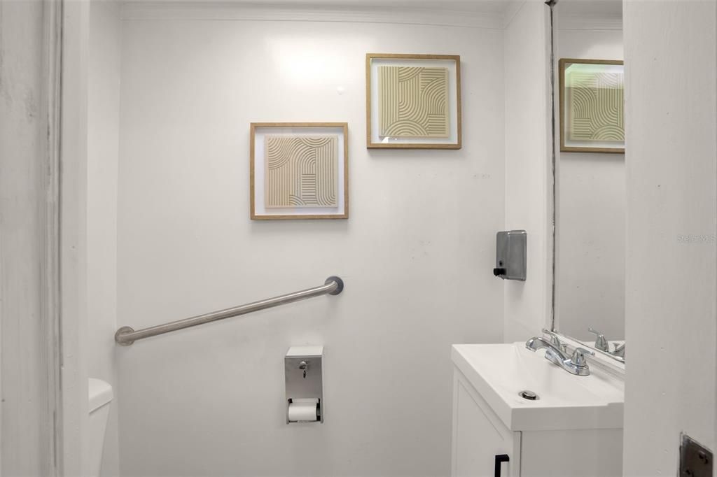 Active With Contract: $1,150,000 (0 beds, 0 baths, 1935 Square Feet)