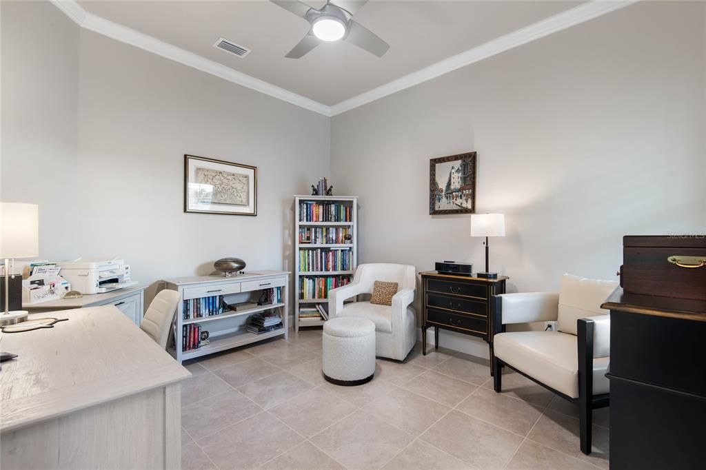 Active With Contract: $399,000 (2 beds, 2 baths, 1529 Square Feet)