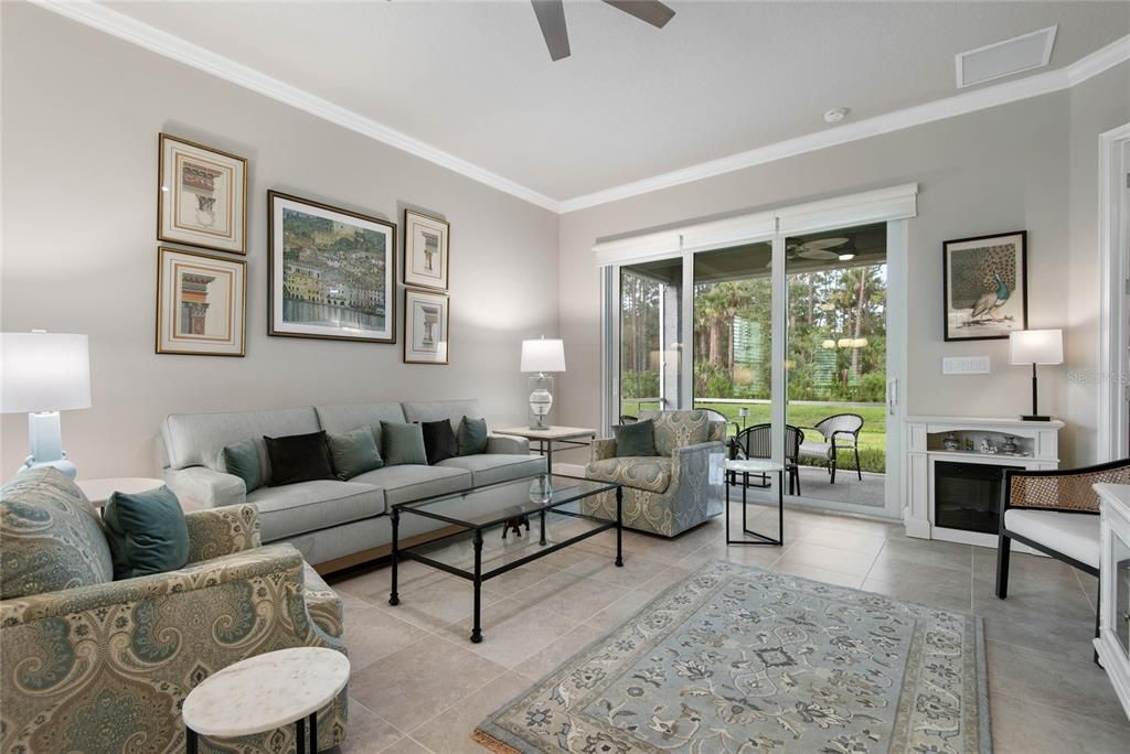 Active With Contract: $399,000 (2 beds, 2 baths, 1529 Square Feet)