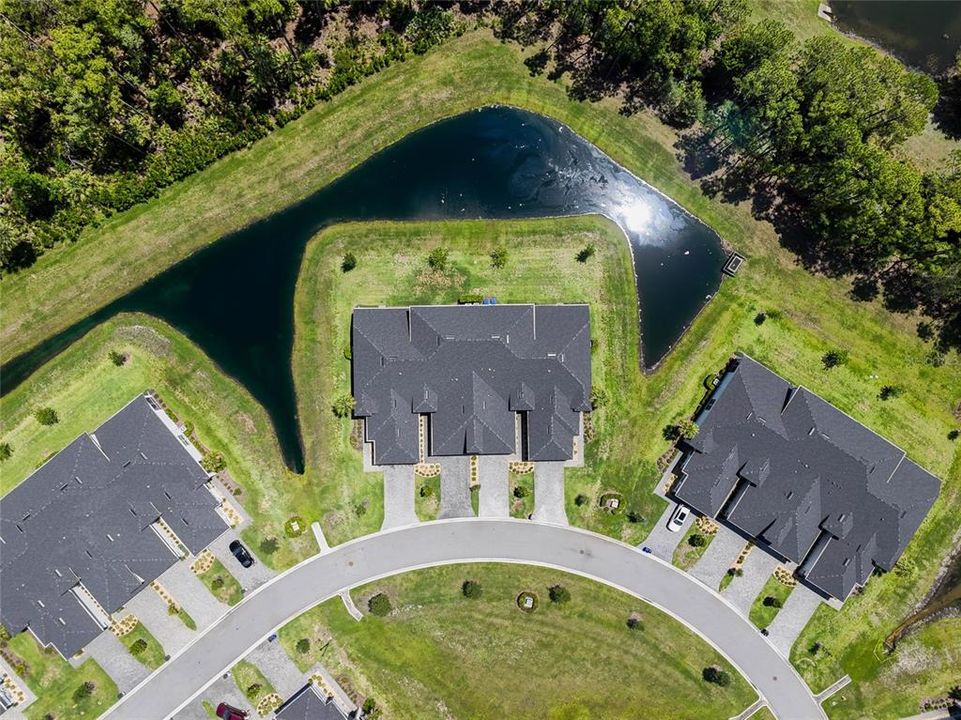 Active With Contract: $399,000 (2 beds, 2 baths, 1529 Square Feet)