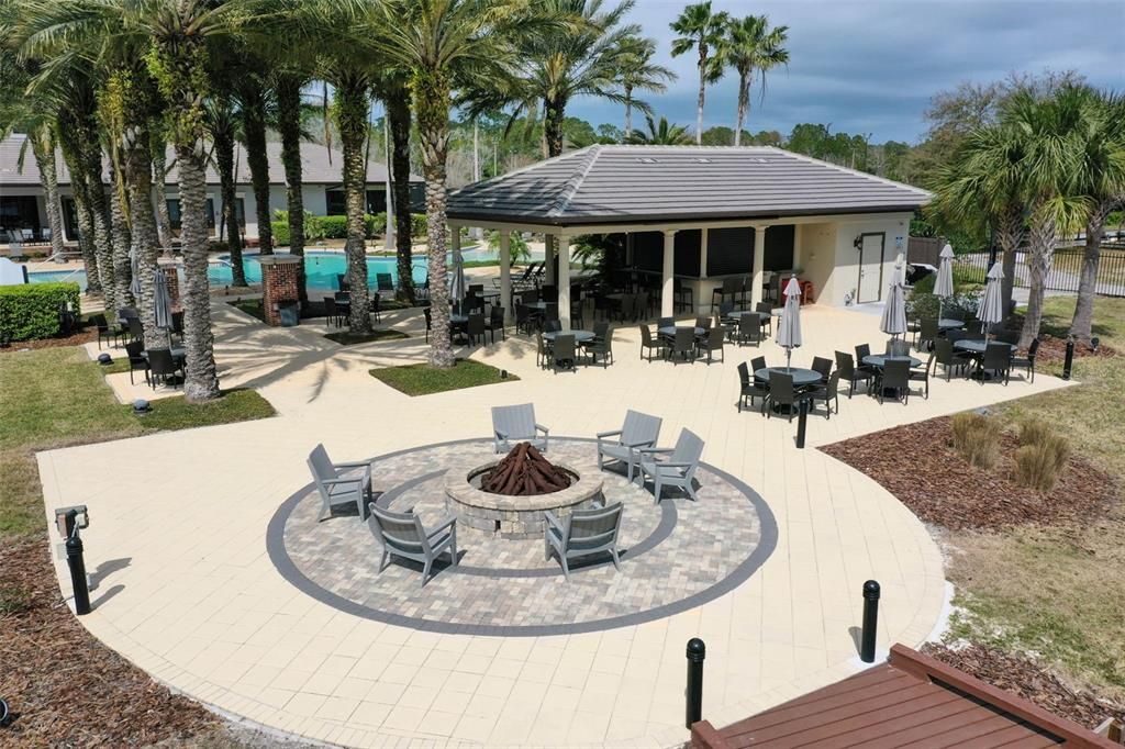 Active With Contract: $399,000 (2 beds, 2 baths, 1529 Square Feet)