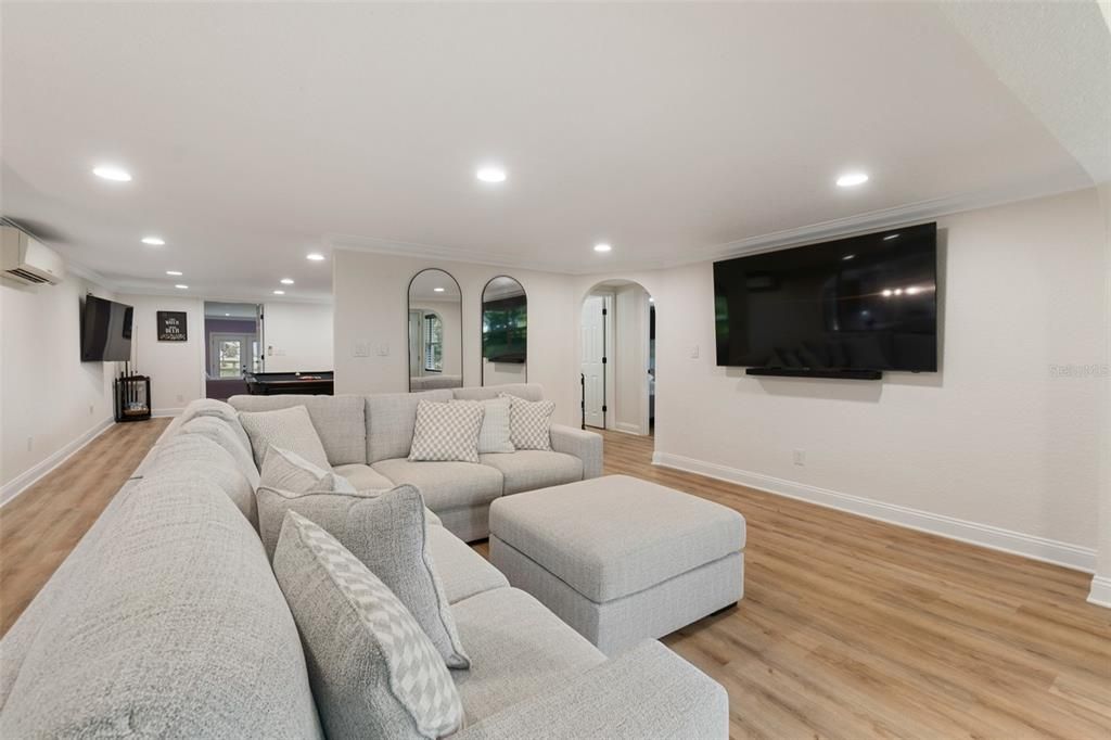 For Sale: $794,900 (3 beds, 3 baths, 2491 Square Feet)