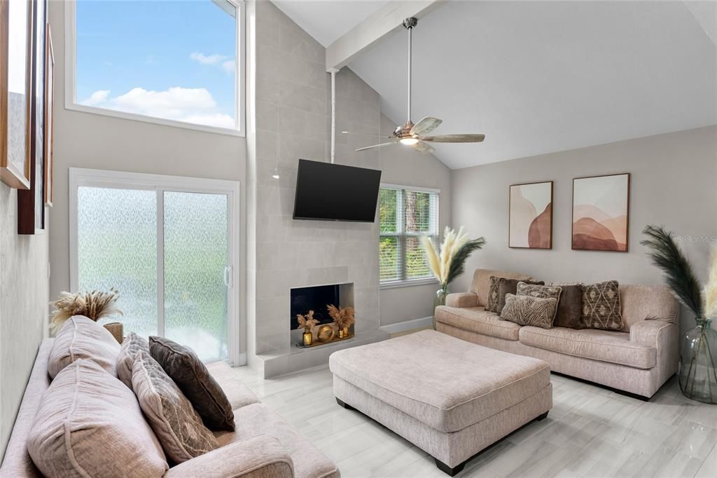 Active With Contract: $314,900 (3 beds, 2 baths, 1354 Square Feet)