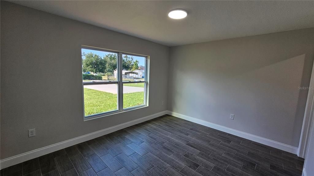 На продажу: $650,000 (6 спален, 0 ванн, 3388 Квадратных фут)