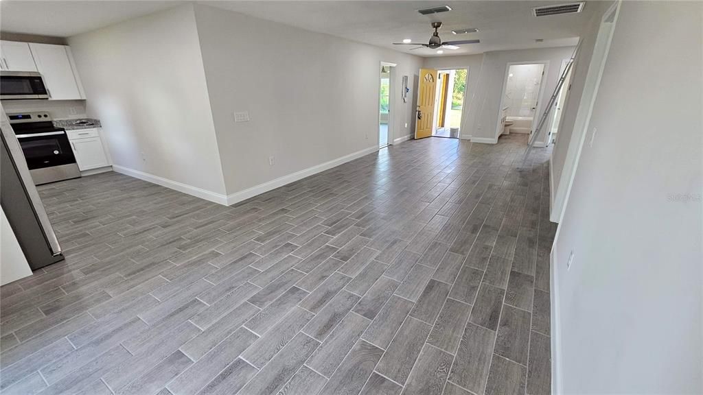 На продажу: $650,000 (6 спален, 0 ванн, 3388 Квадратных фут)