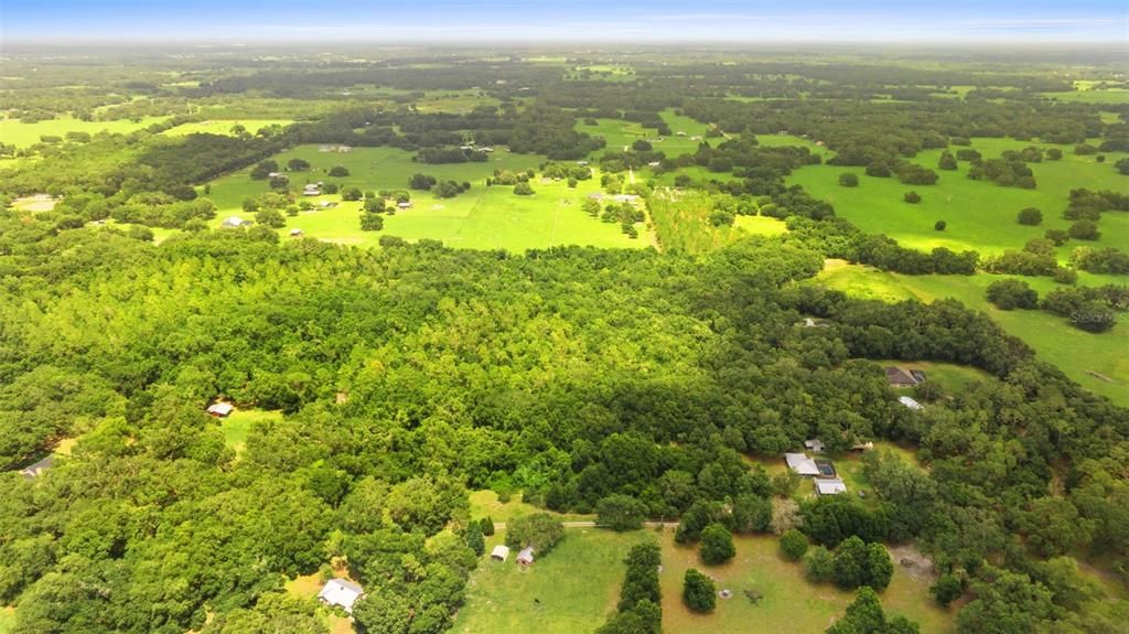 待售: $1,015,600 (25.39 acres)