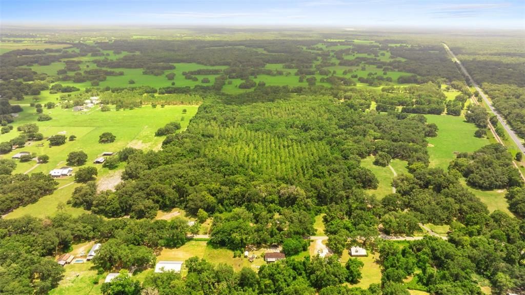 待售: $1,015,600 (25.39 acres)