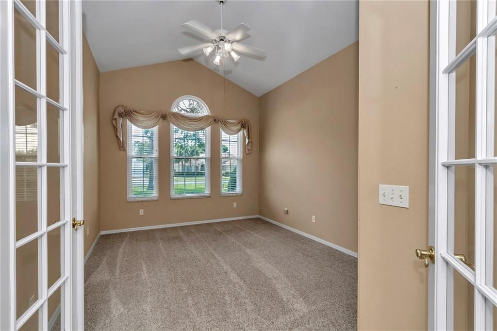 Recently Sold: $749,000 (3 beds, 2 baths, 1814 Square Feet)