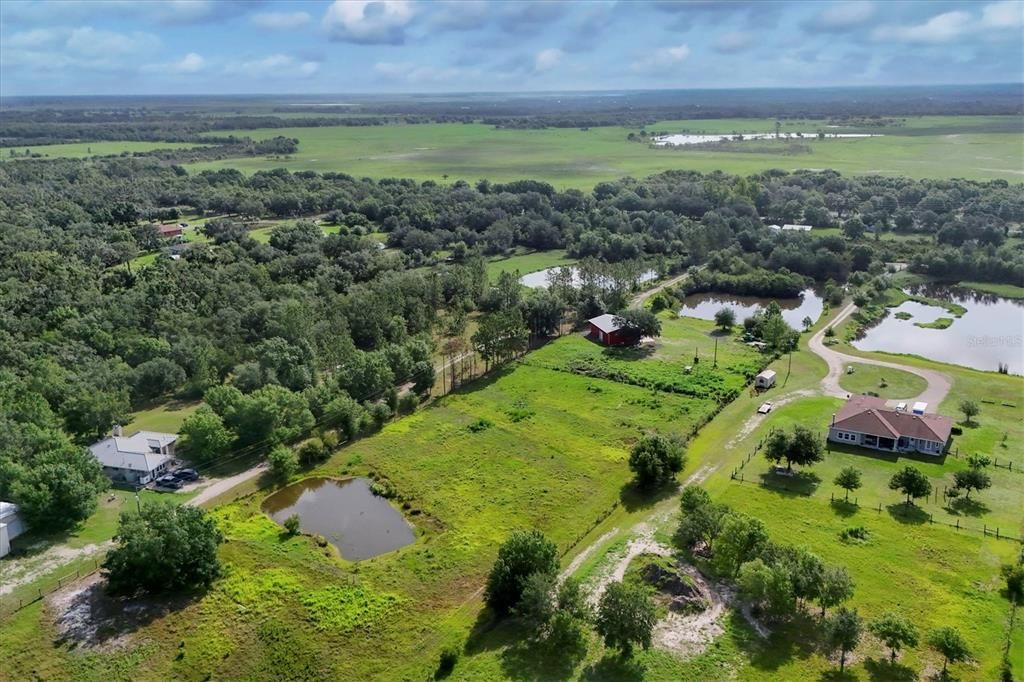 На продажу: $499,900 (9.99 acres)