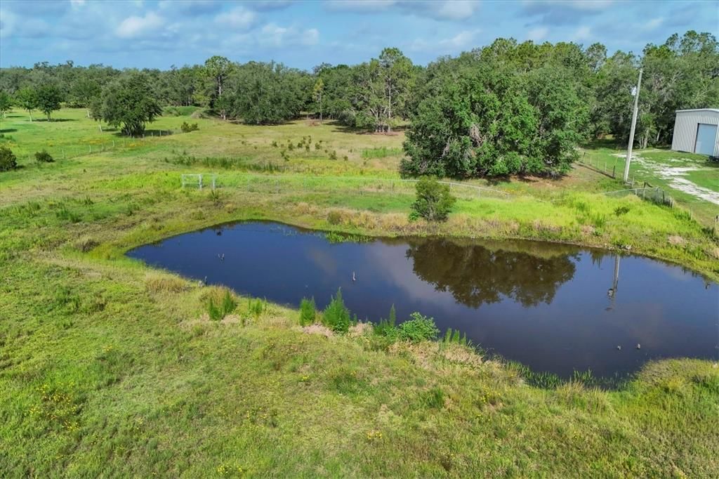 На продажу: $499,900 (9.99 acres)